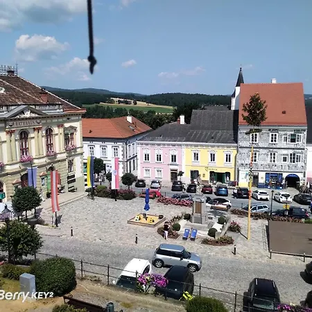 Historisches Stadthaus - Wohnen Im Herzen Von