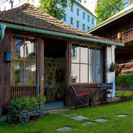 Apartment Historisches Stadthaus - Wohnen Im Herzen Von